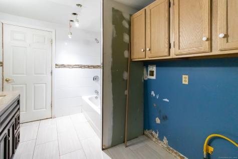 90 Cottage Road Enfield CT 06082