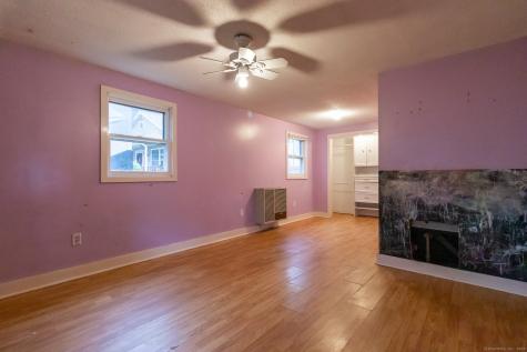 90 Cottage Road Enfield CT 06082