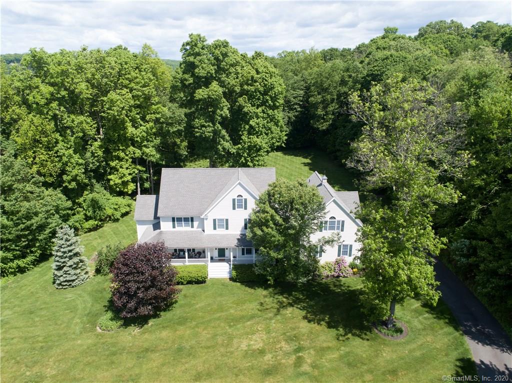 38 Belinsky Circle Oxford CT 06478