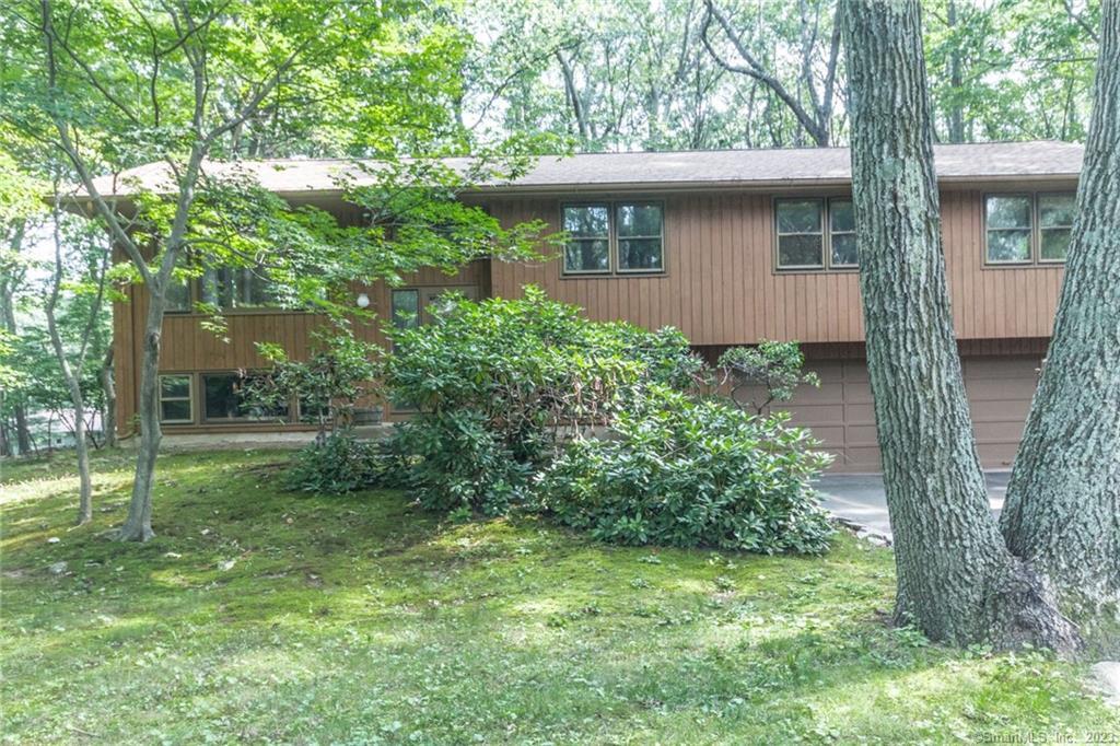 18 Briarwood Lane Vernon CT 06066