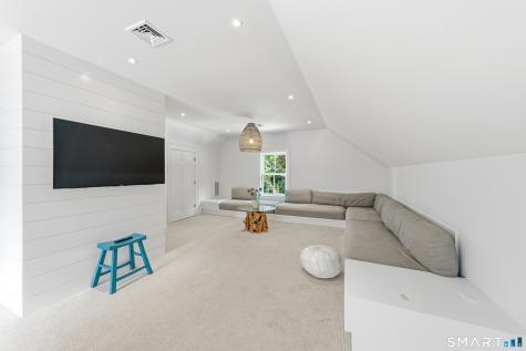6 Berry Lane Darien CT 06820