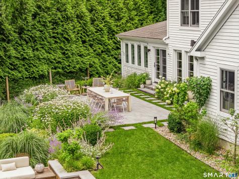 6 Berry Lane Darien CT 06820