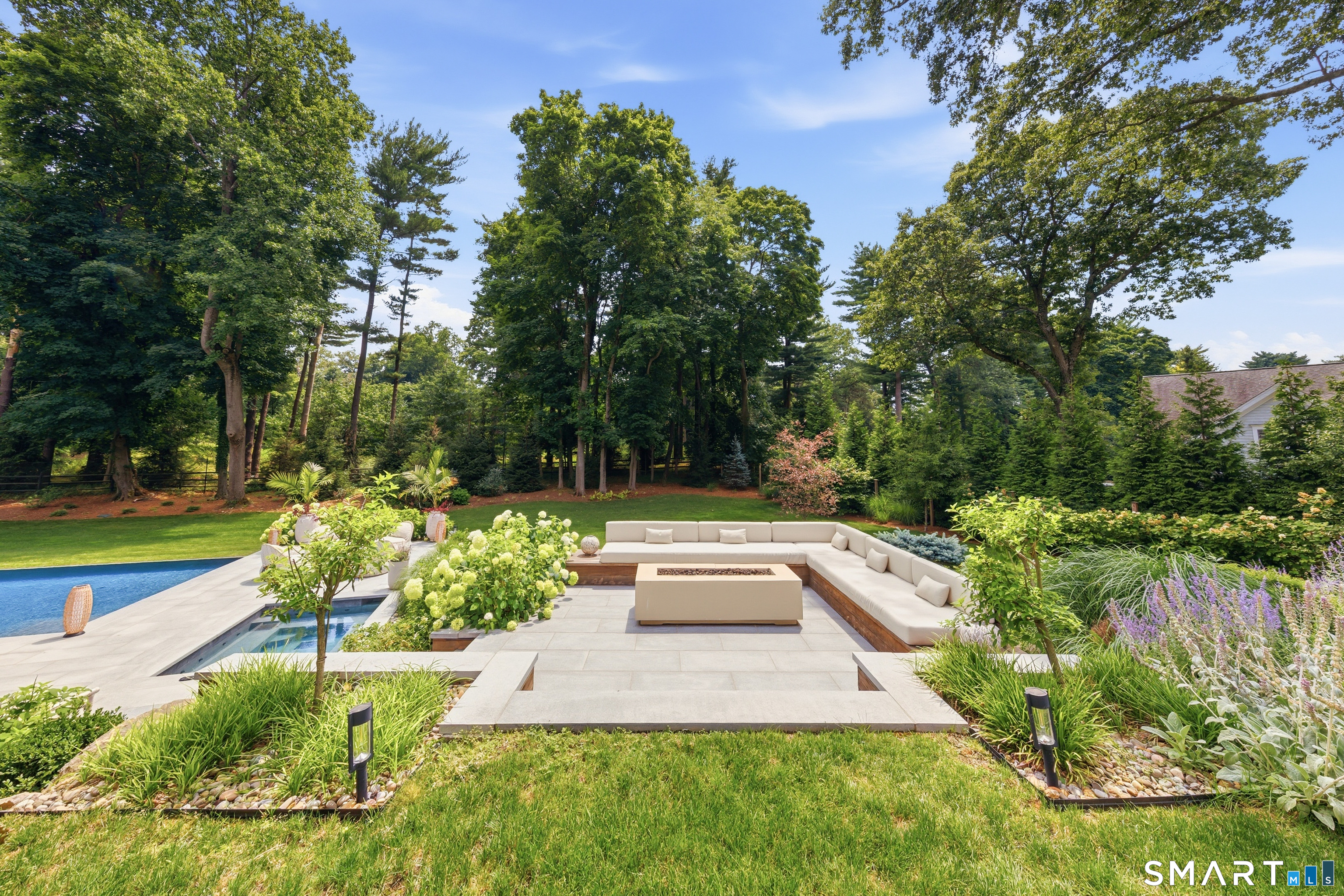 6 Berry Lane Darien CT 06820