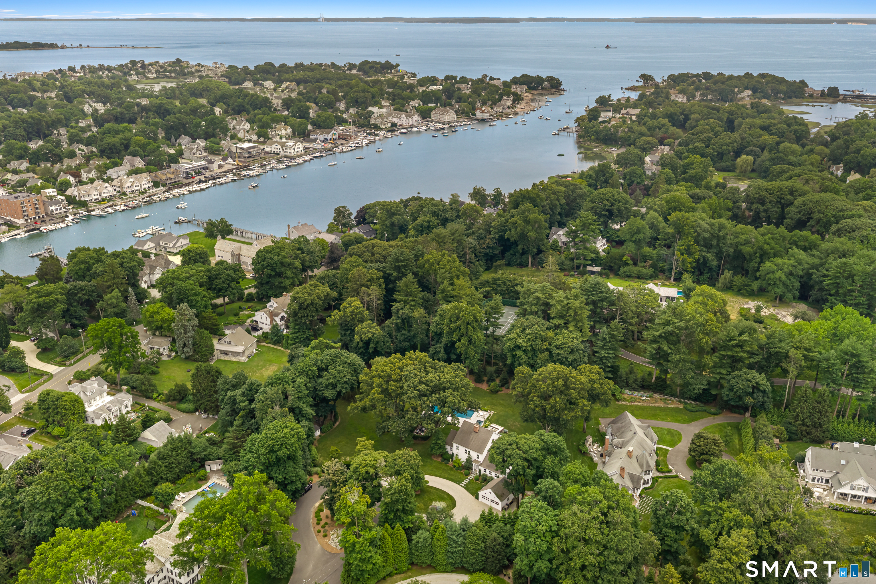 6 Berry Lane Darien CT 06820