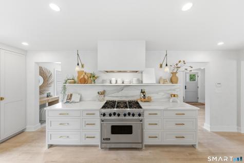 6 Berry Lane Darien CT 06820