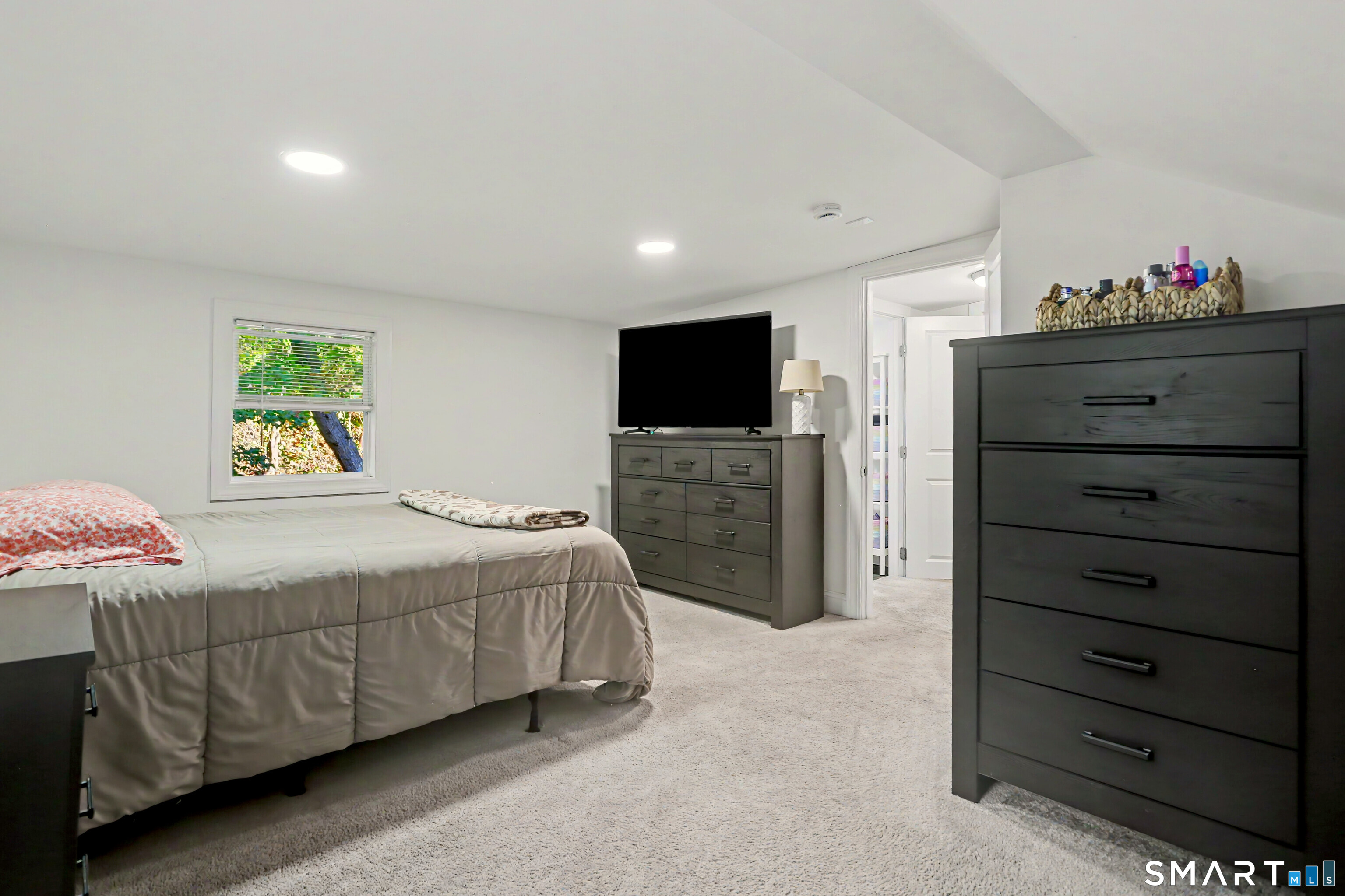 609 S. Main Street Seymour CT 06483