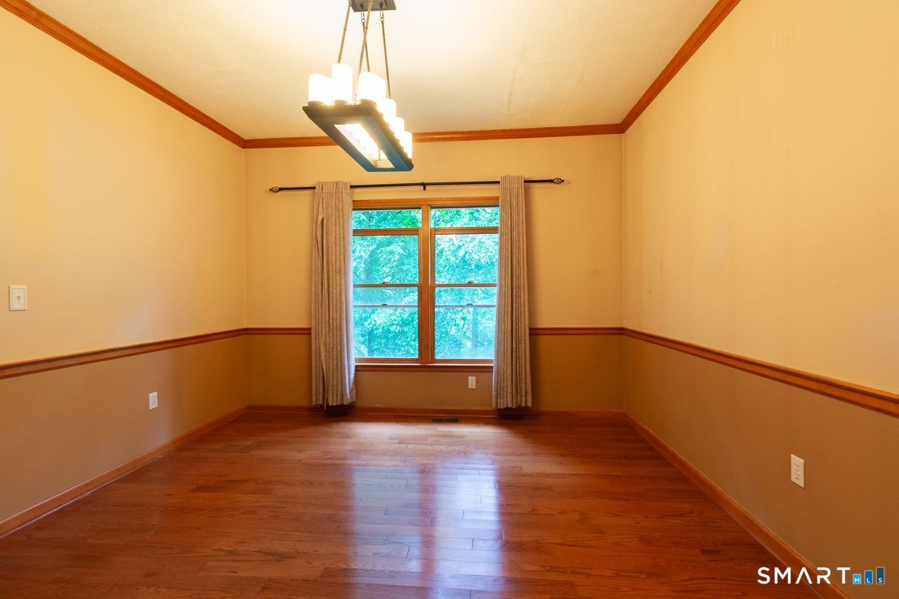 48 Brookview Circle Manchester CT 06040