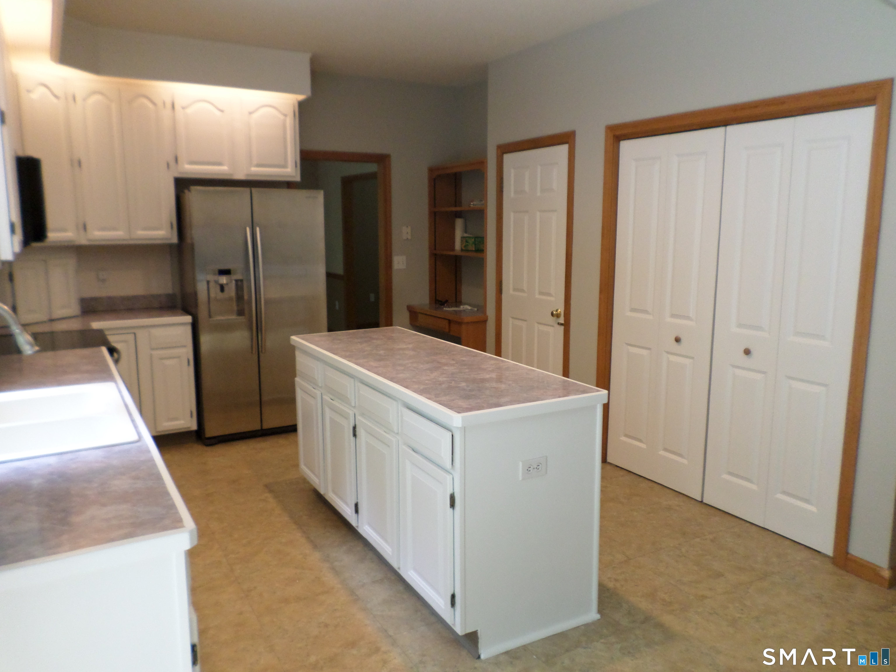 48 Brookview Circle Manchester CT 06040