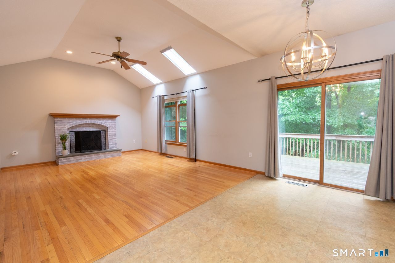 48 Brookview Circle Manchester CT 06040