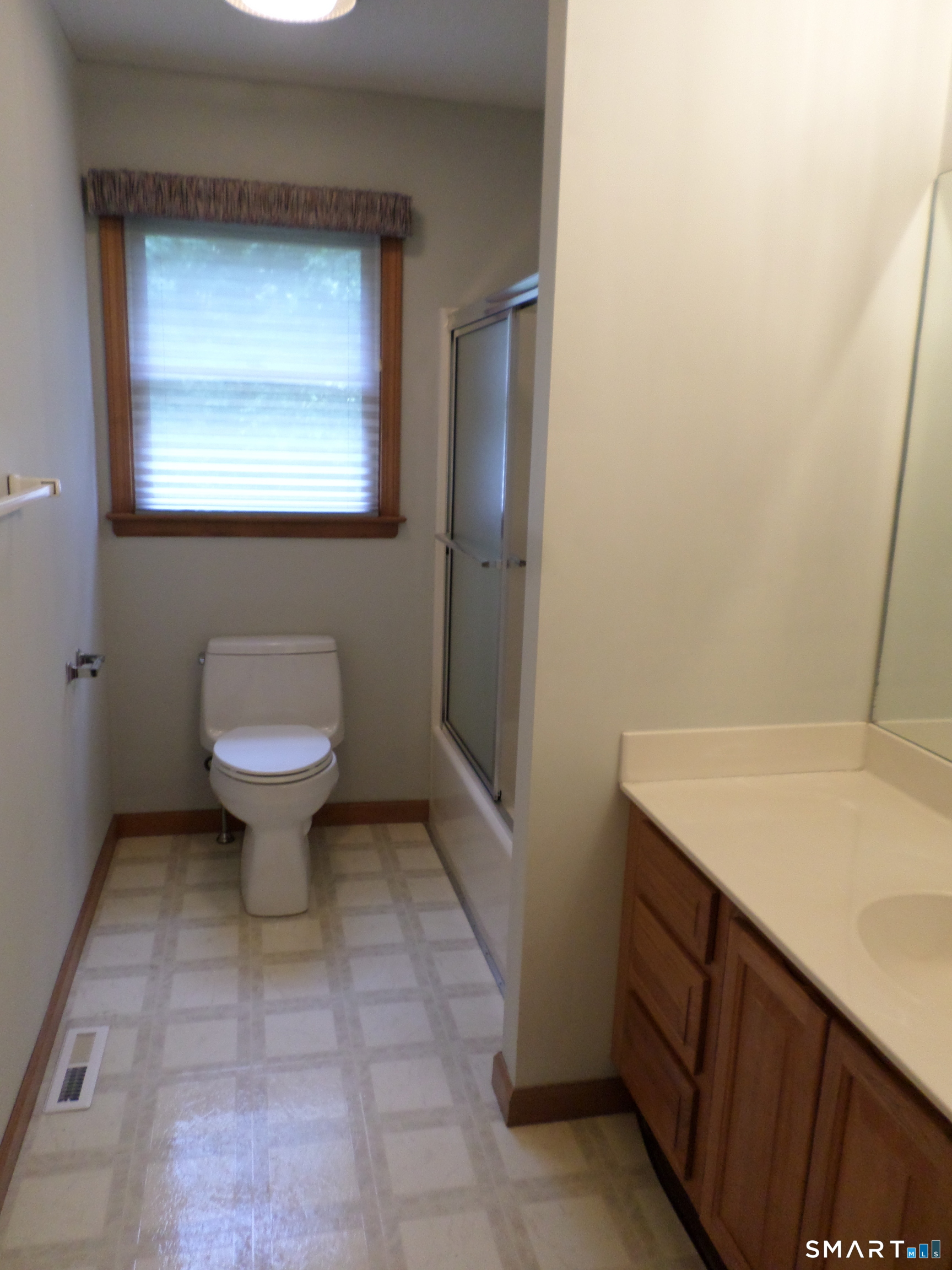 48 Brookview Circle Manchester CT 06040