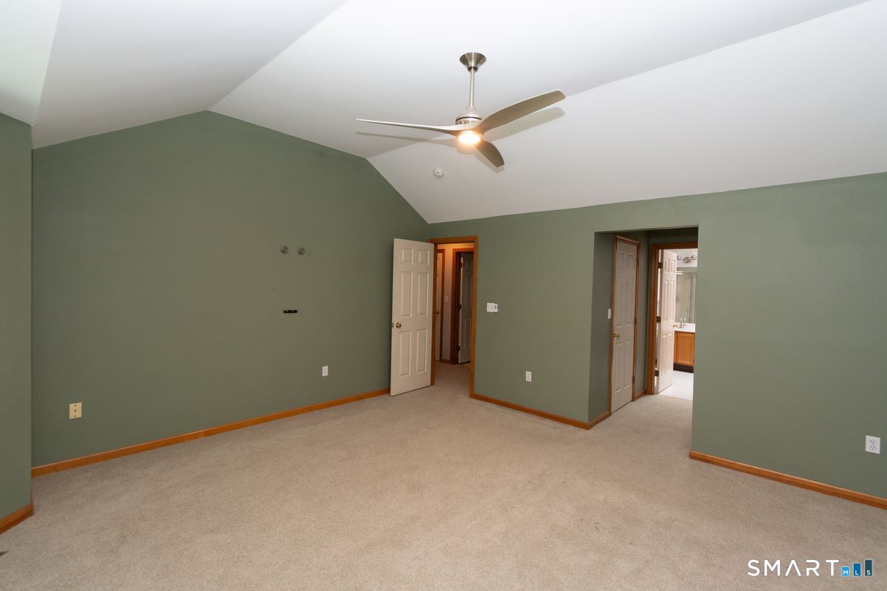 48 Brookview Circle Manchester CT 06040