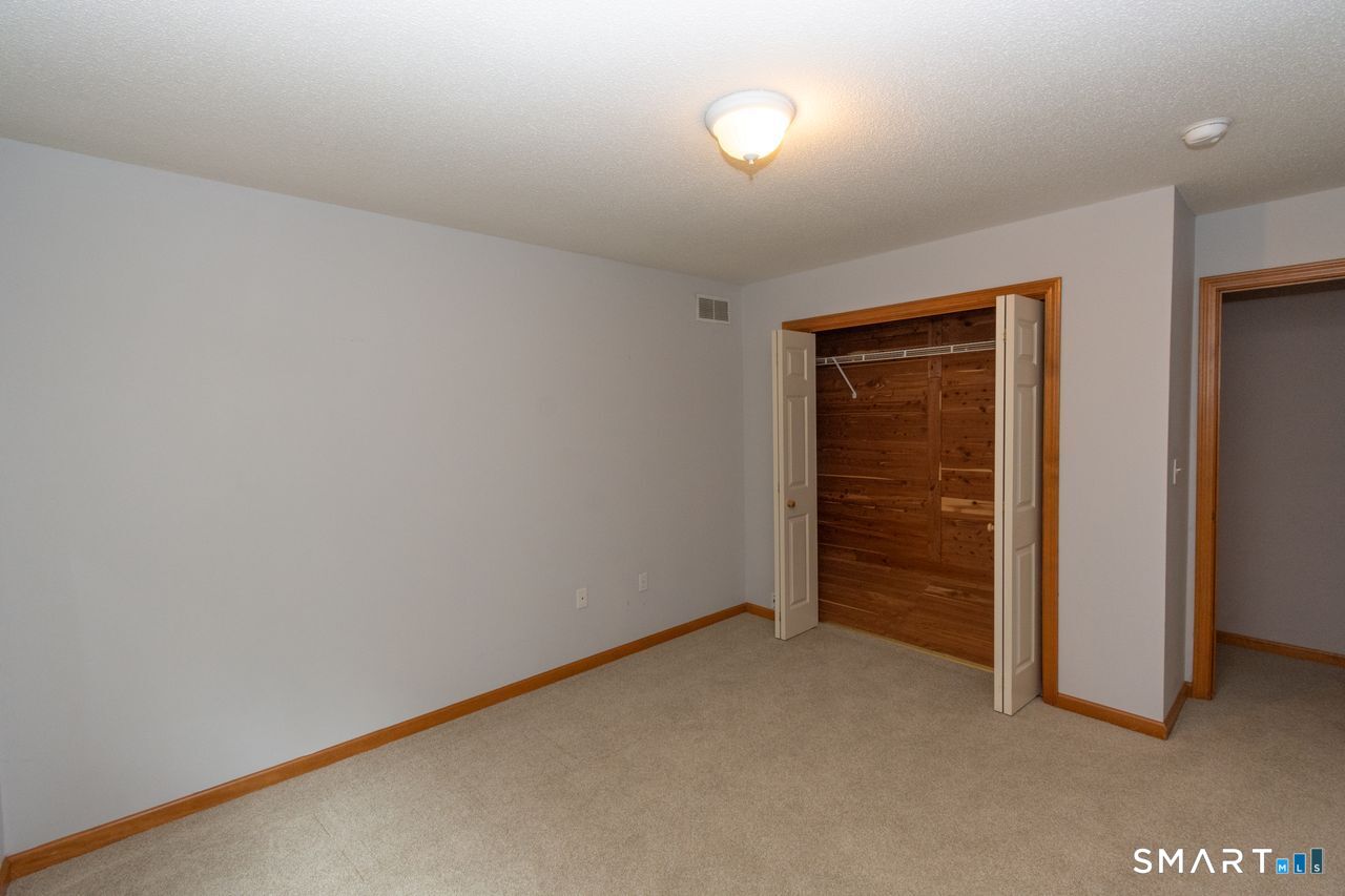 48 Brookview Circle Manchester CT 06040