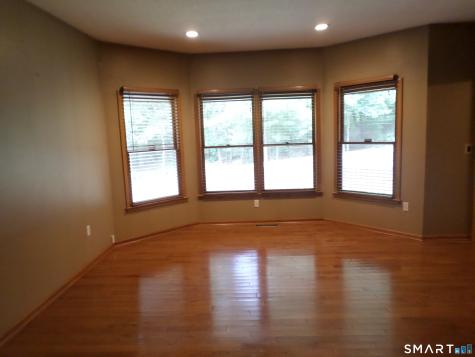 48 Brookview Circle Manchester CT 06040
