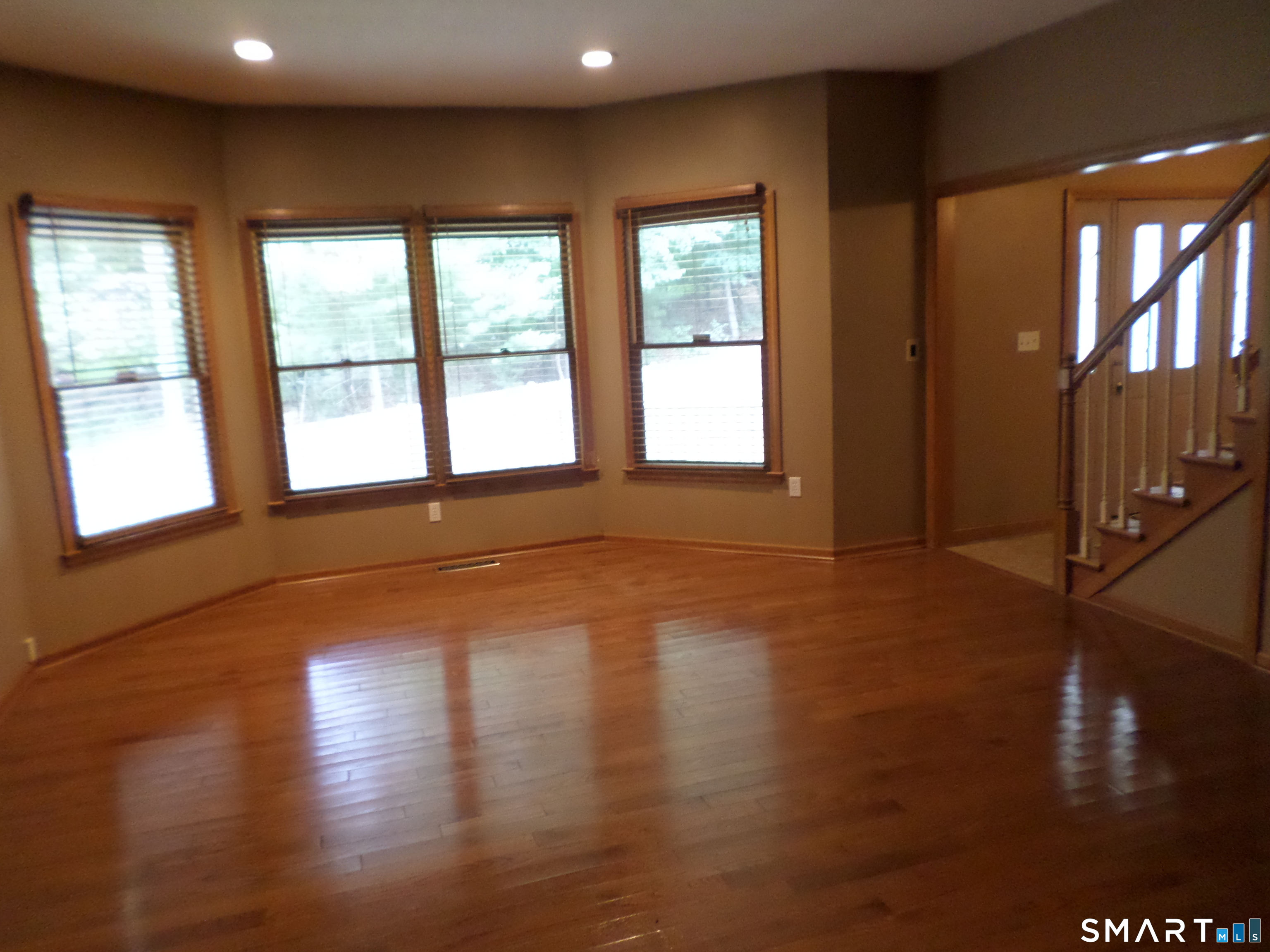 48 Brookview Circle Manchester CT 06040