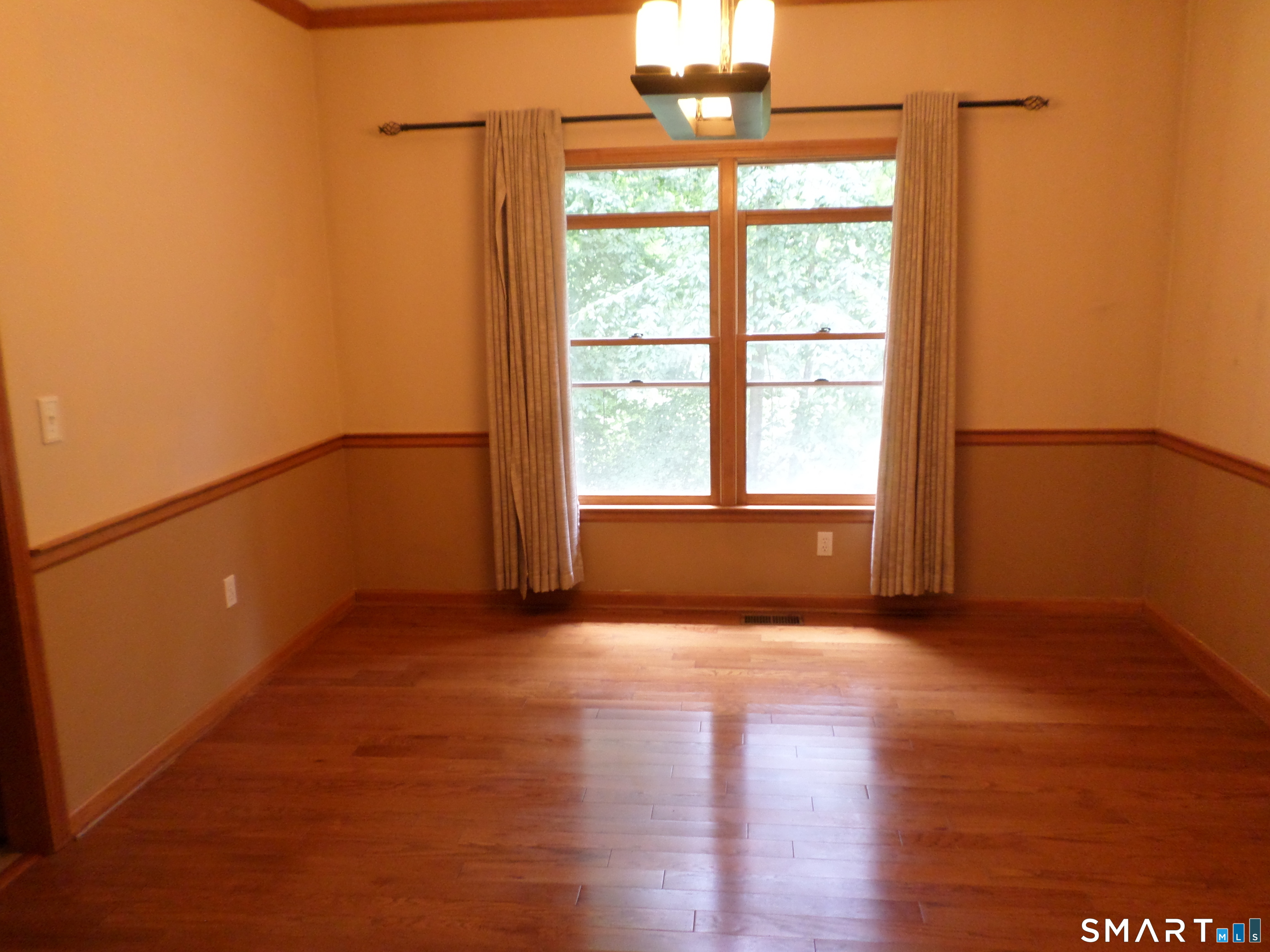 48 Brookview Circle Manchester CT 06040