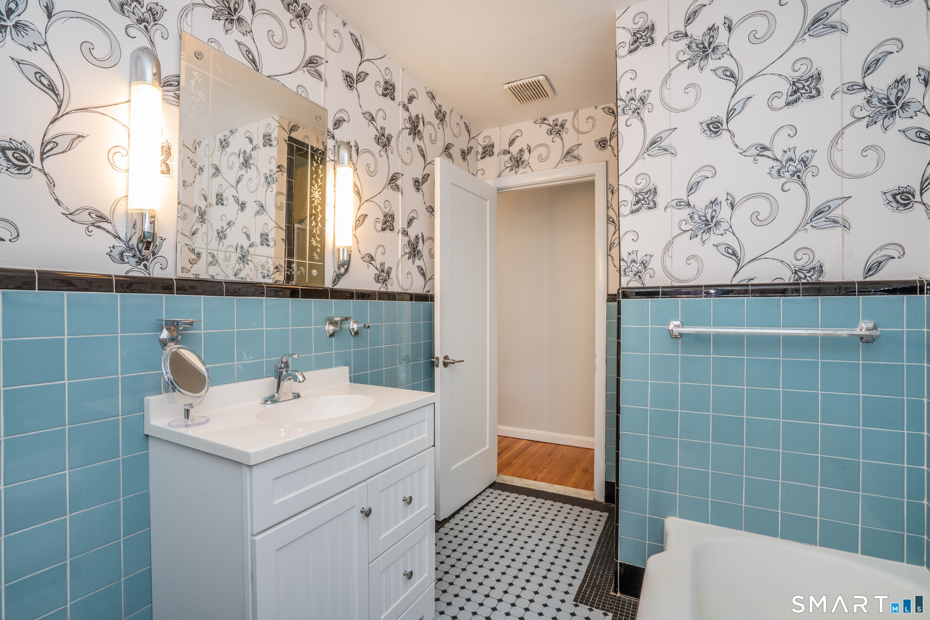 769 Ridge Road Wethersfield CT 06109