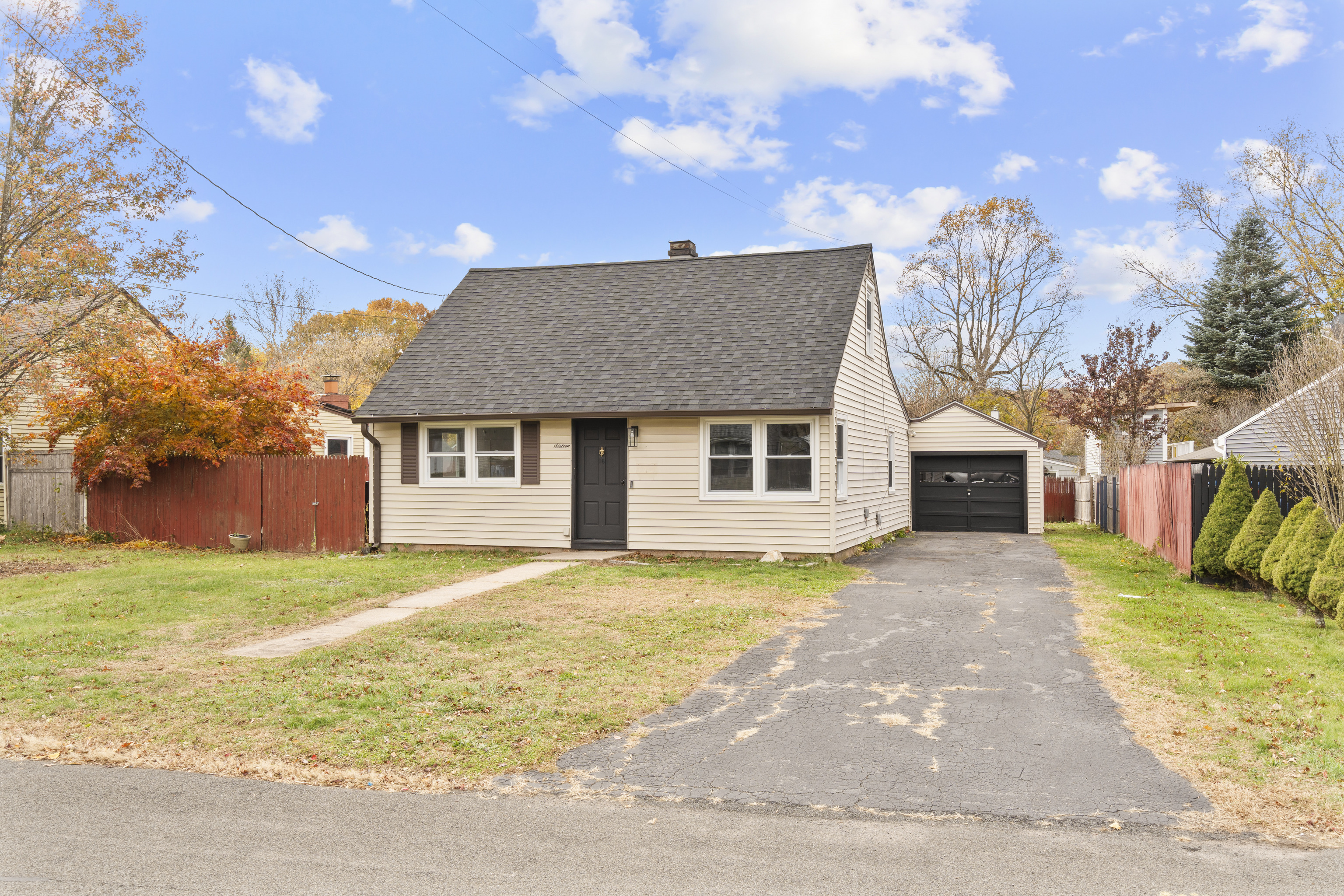 16 Greenway Place Meriden CT 06451