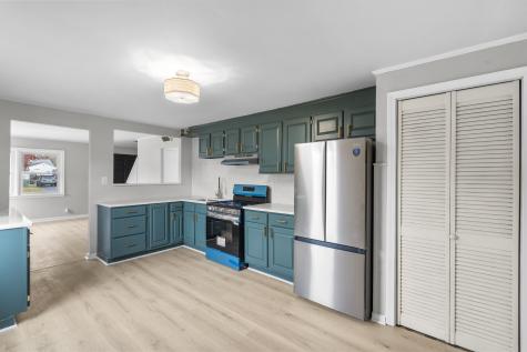 16 Greenway Place Meriden CT 06451