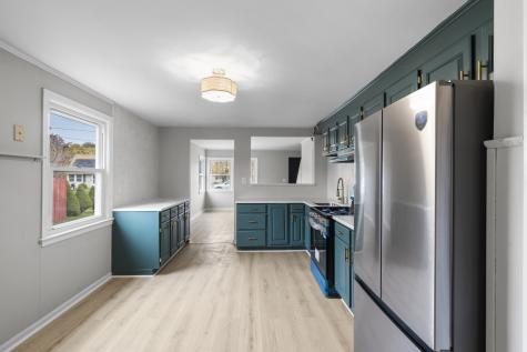 16 Greenway Place Meriden CT 06451