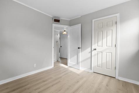 16 Greenway Place Meriden CT 06451