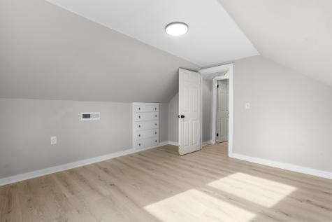 16 Greenway Place Meriden CT 06451