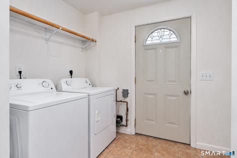 3 Carolyn Avenue Danbury CT 06811