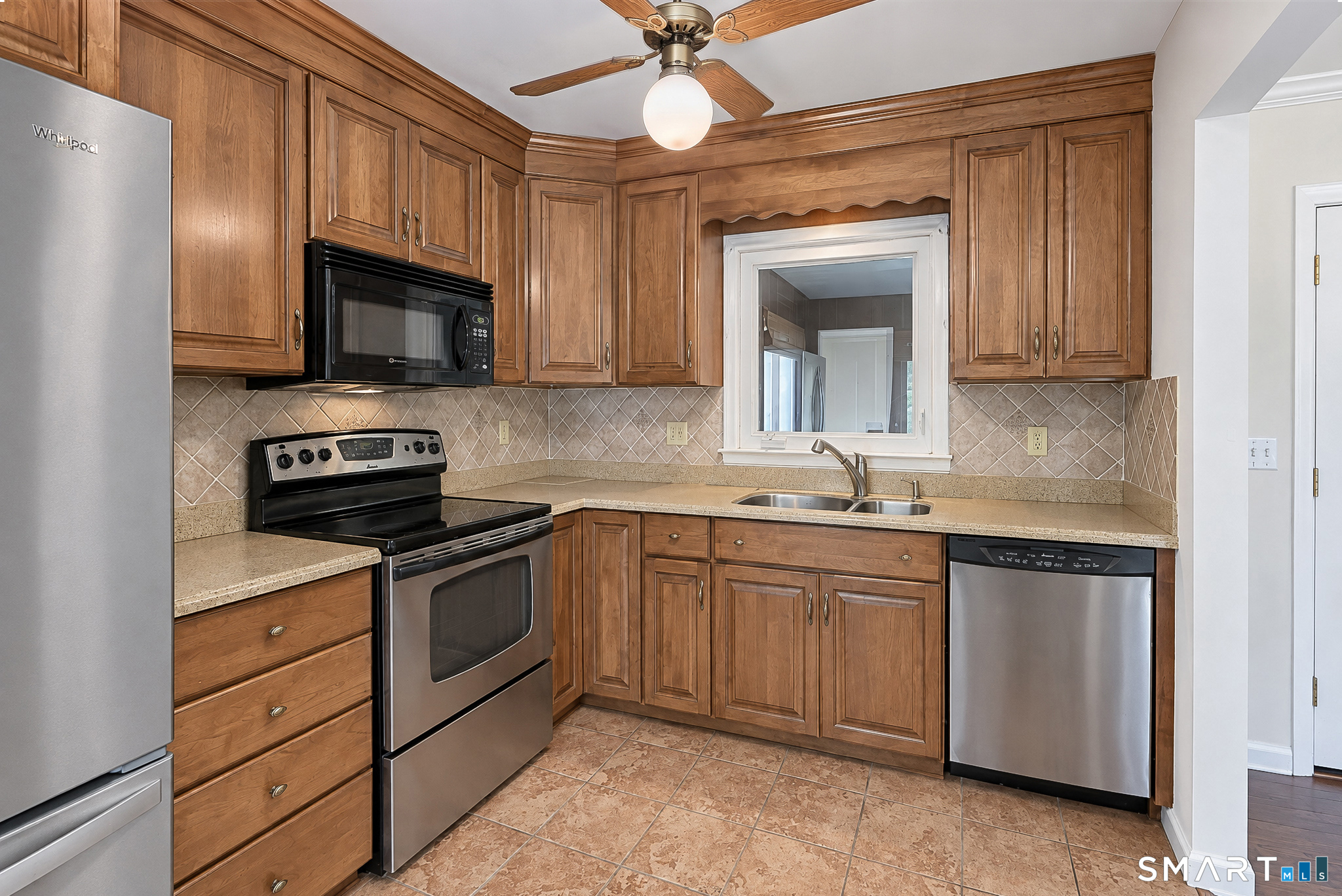 3 Carolyn Avenue Danbury CT 06811