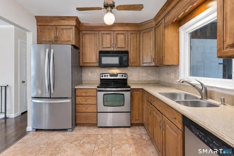 3 Carolyn Avenue Danbury CT 06811