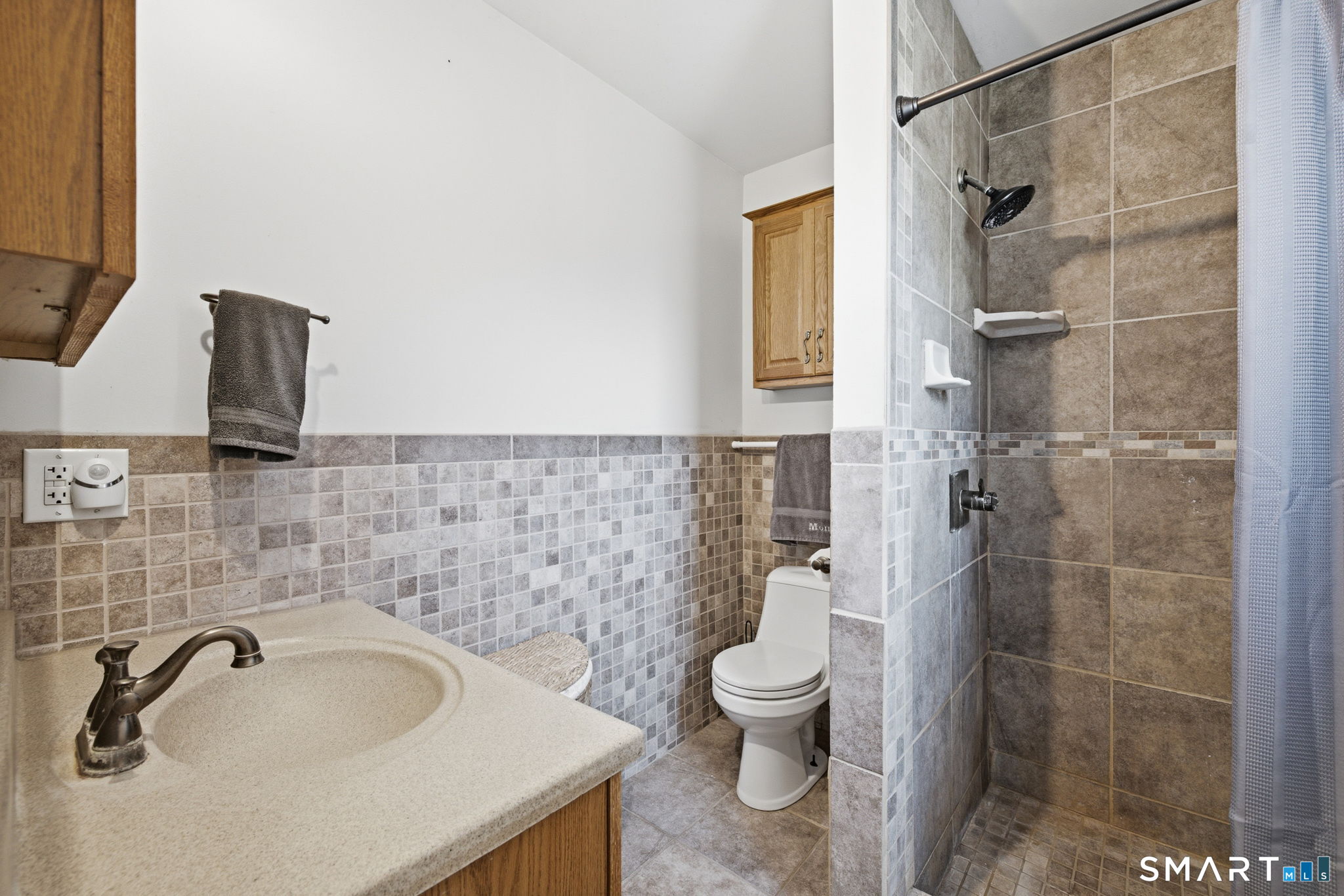 16 Circle Drive Farmington CT 06085
