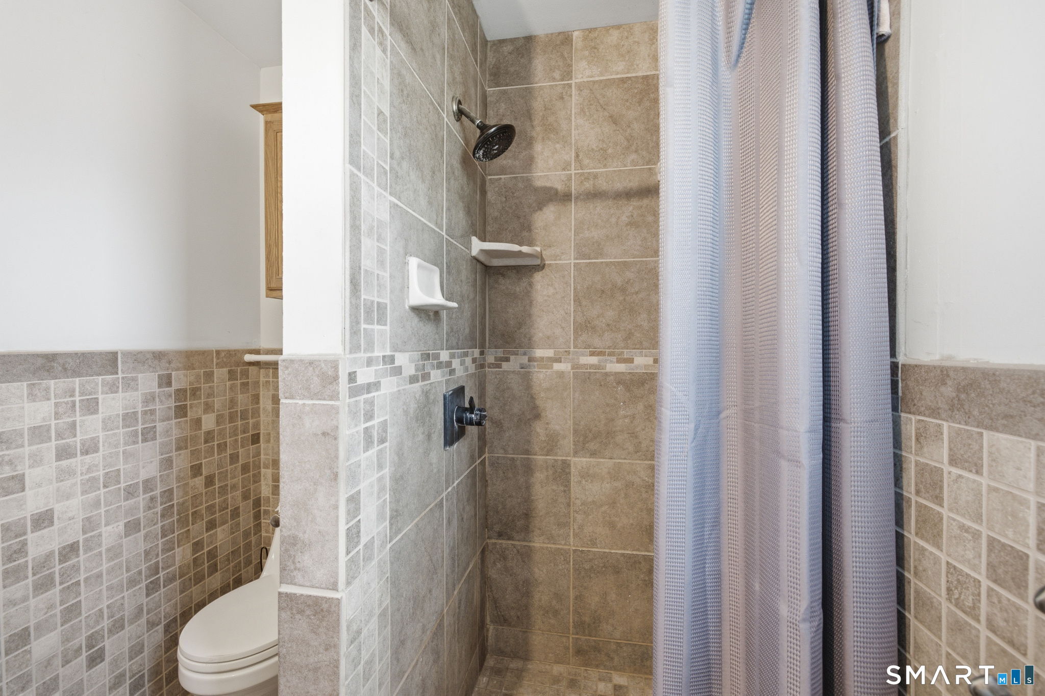 16 Circle Drive Farmington CT 06085
