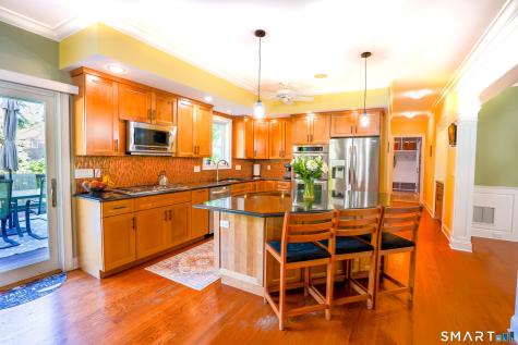 16 John Henry Lane Milford CT 06461