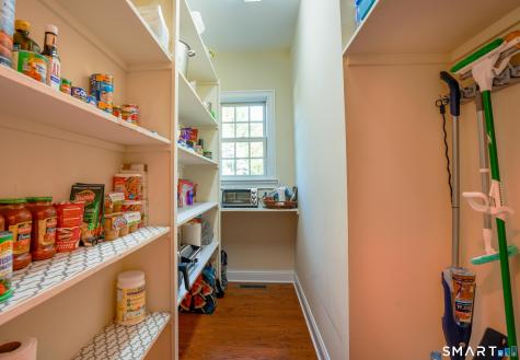 16 John Henry Lane Milford CT 06461