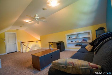 16 John Henry Lane Milford CT 06461