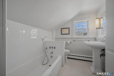 20 Diving Street Stonington CT 06378
