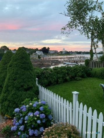 20 Diving Street Stonington CT 06378