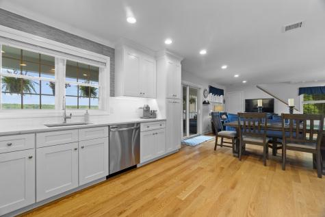 87E Cottage Road Montville CT 06370