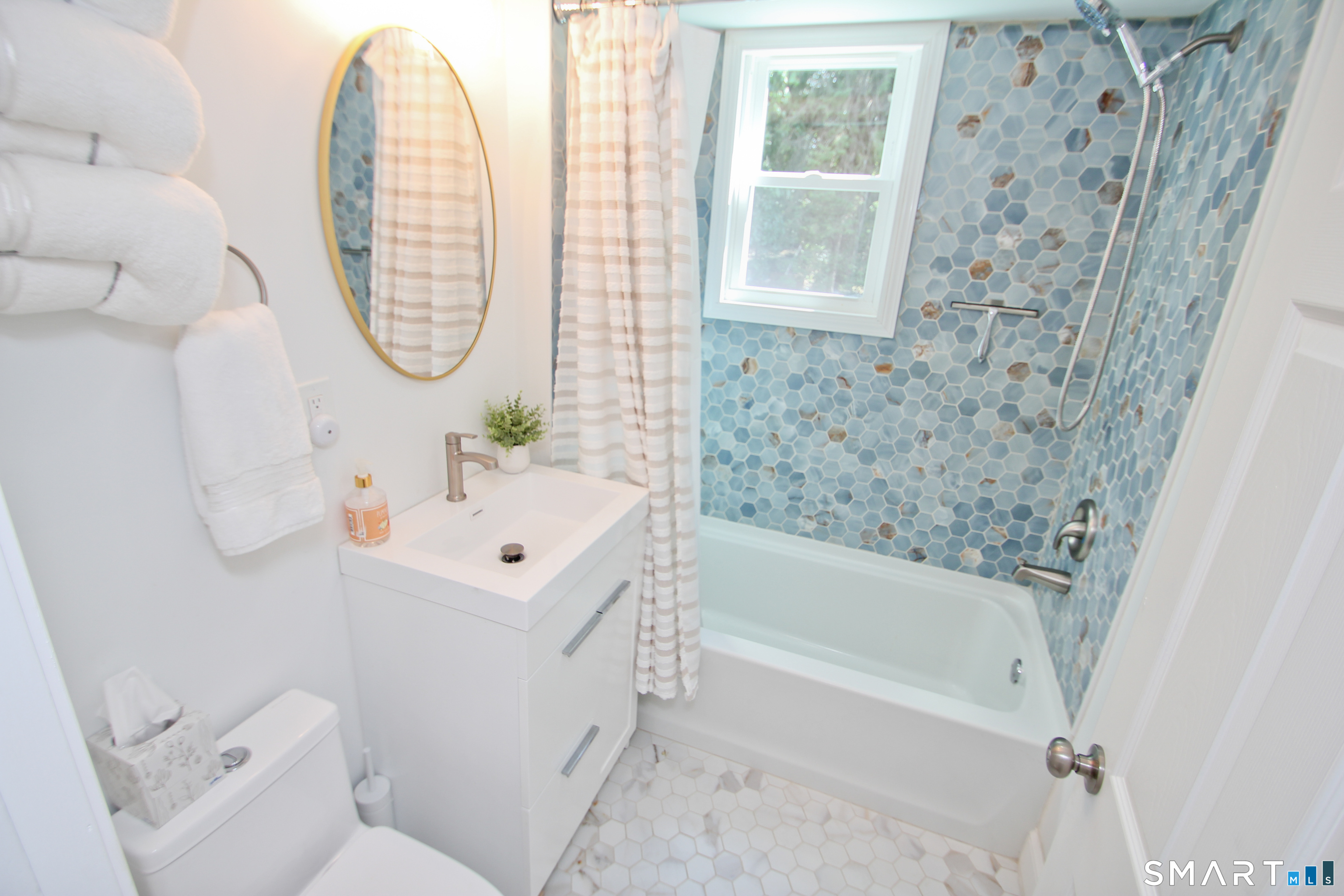 11 Esther Avenue Ellington CT 06029