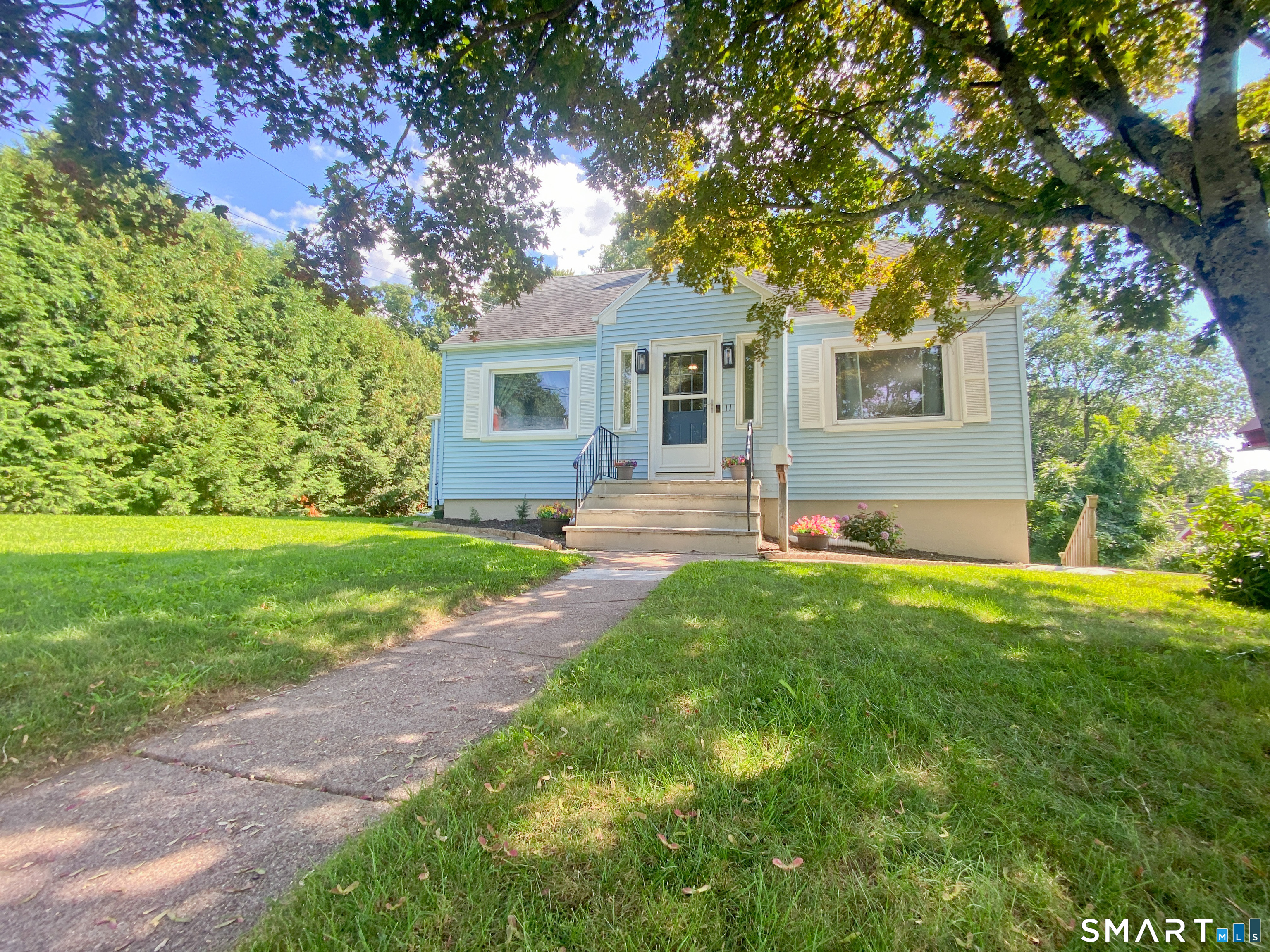 11 Esther Avenue Ellington CT 06029
