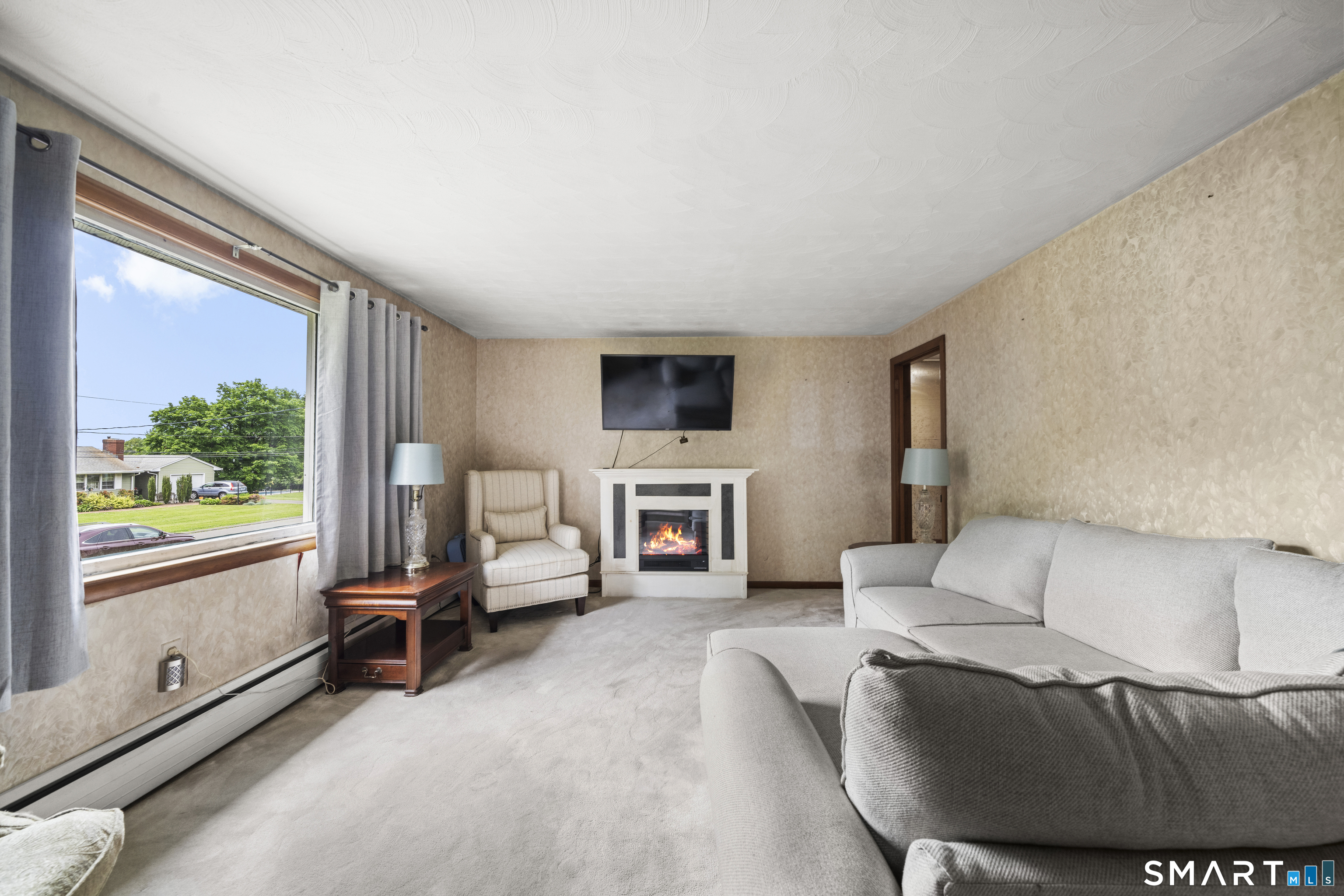 6 Fairview Ave Extension Ellington CT 06029