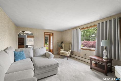 6 Fairview Ave Extension Ellington CT 06029