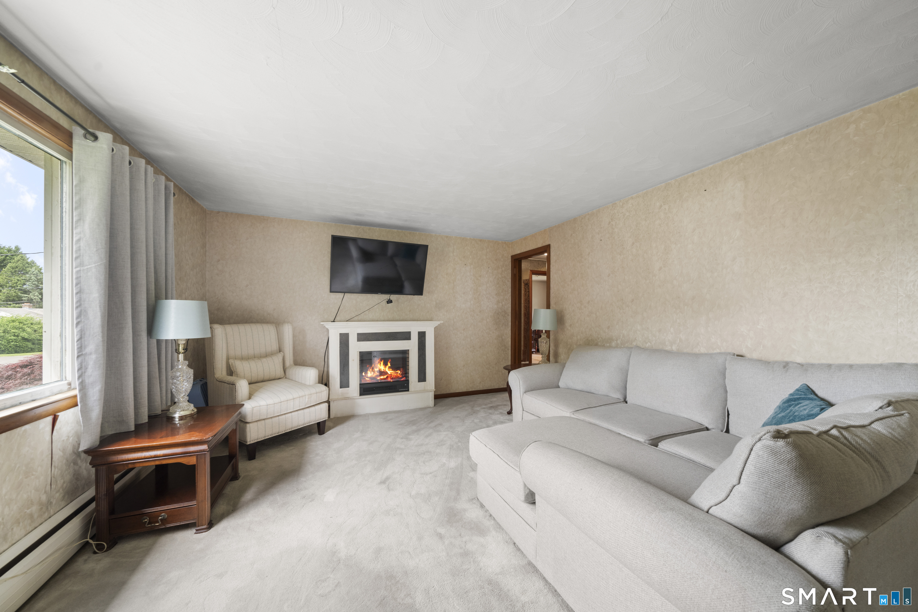 6 Fairview Ave Extension Ellington CT 06029