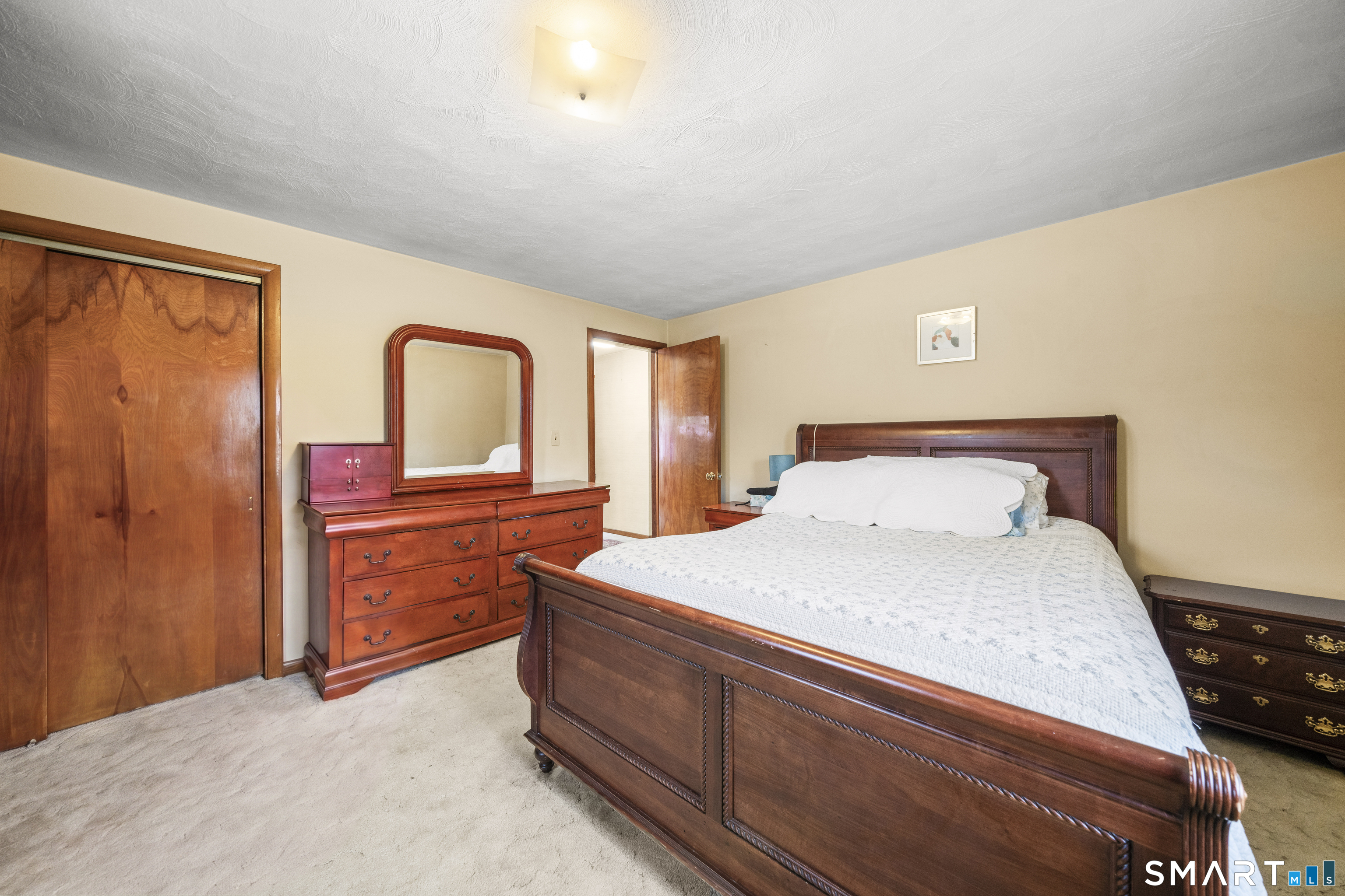 6 Fairview Ave Extension Ellington CT 06029