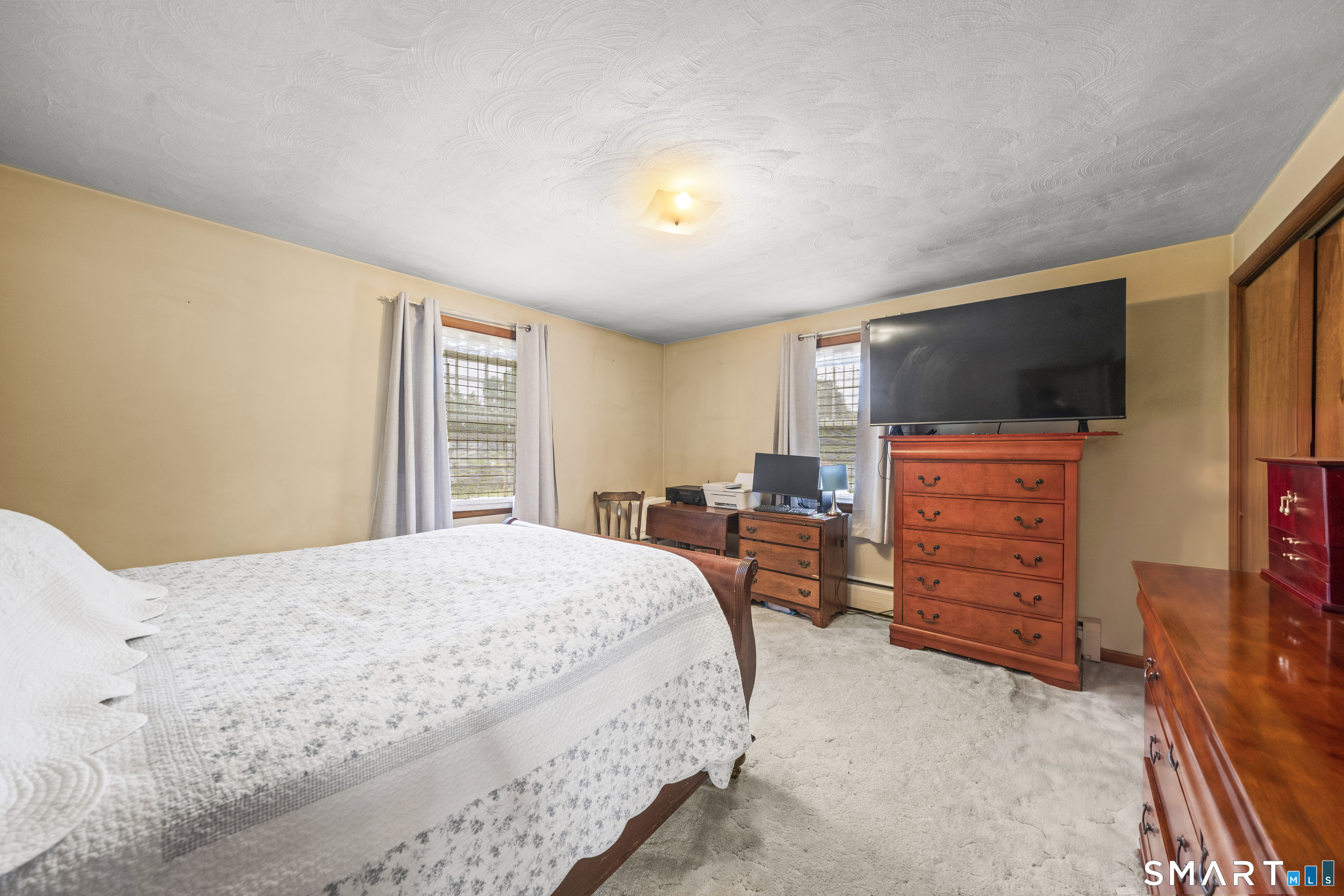 6 Fairview Ave Extension Ellington CT 06029