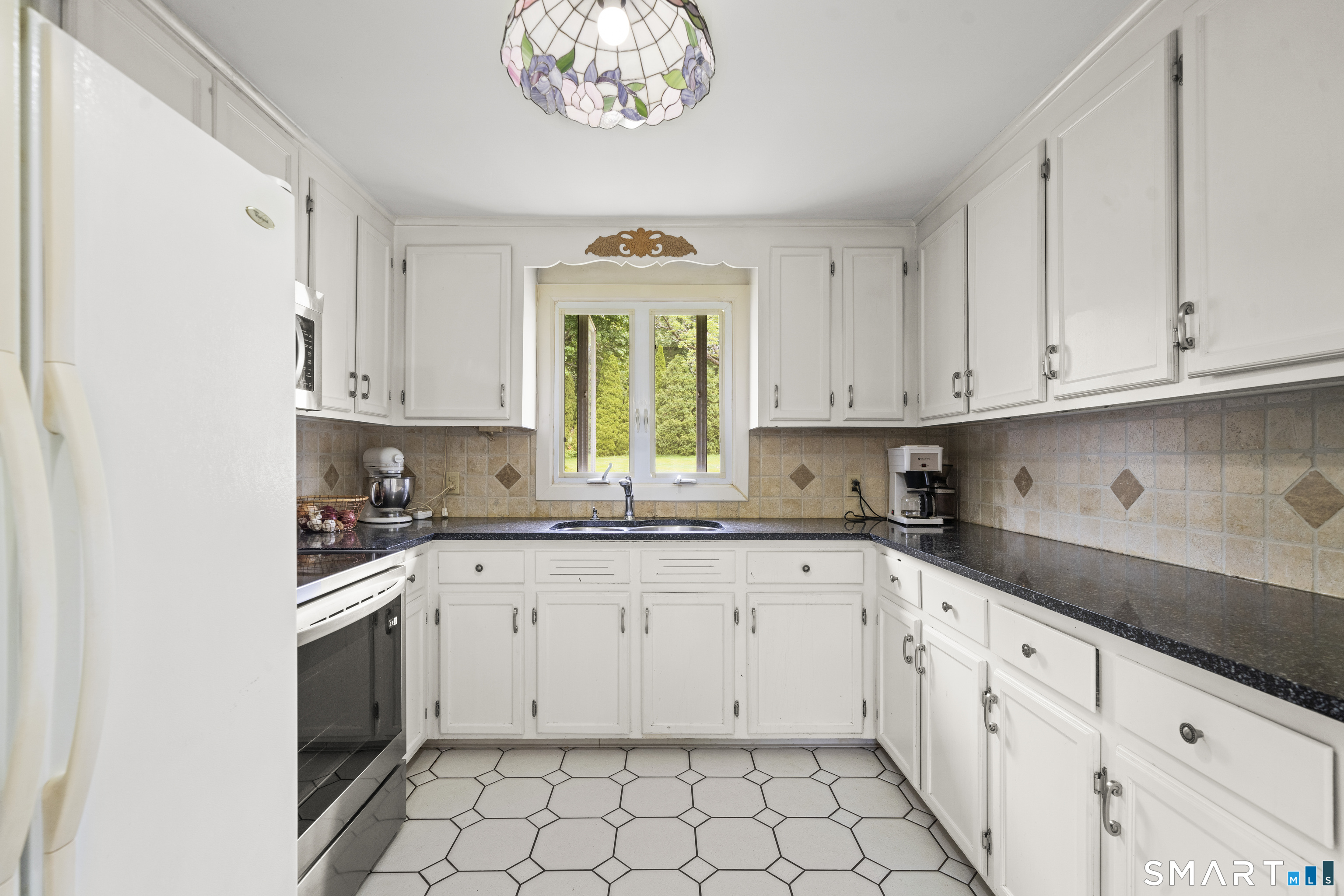 6 Fairview Ave Extension Ellington CT 06029