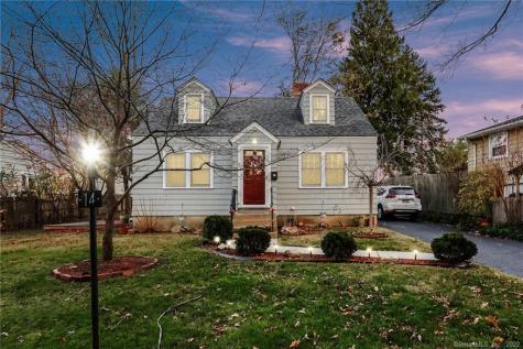 14 Lufberry Lane Norwalk CT 06851