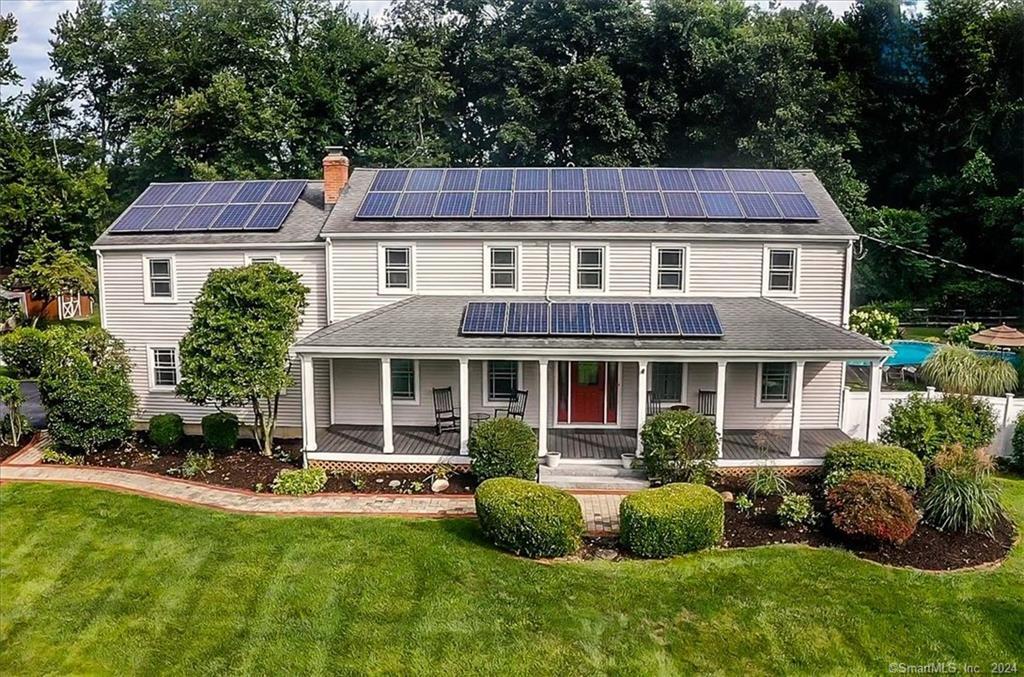 9 Grand Place Newtown CT 06470