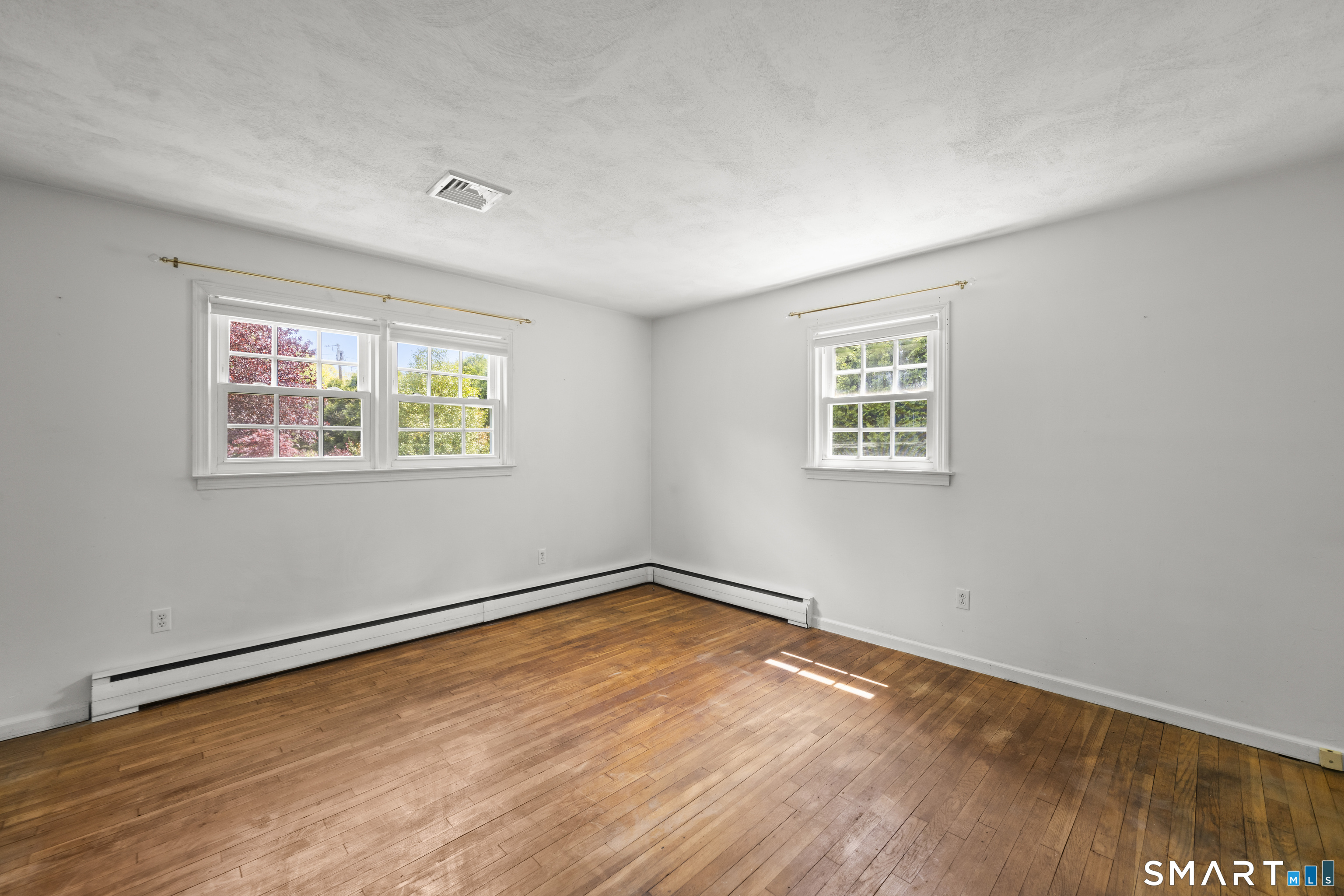846 Vauxhall Street Extension Waterford CT 06375