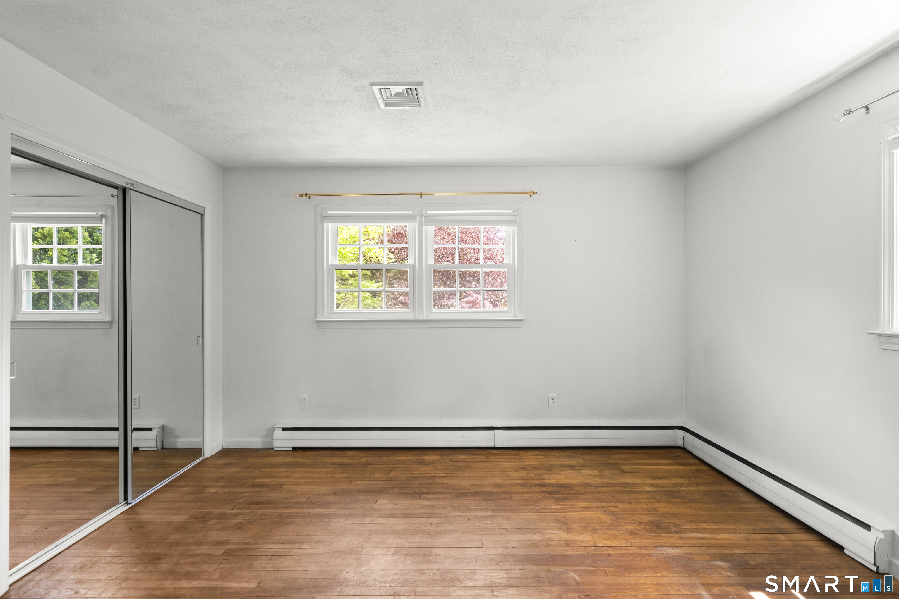846 Vauxhall Street Extension Waterford CT 06375