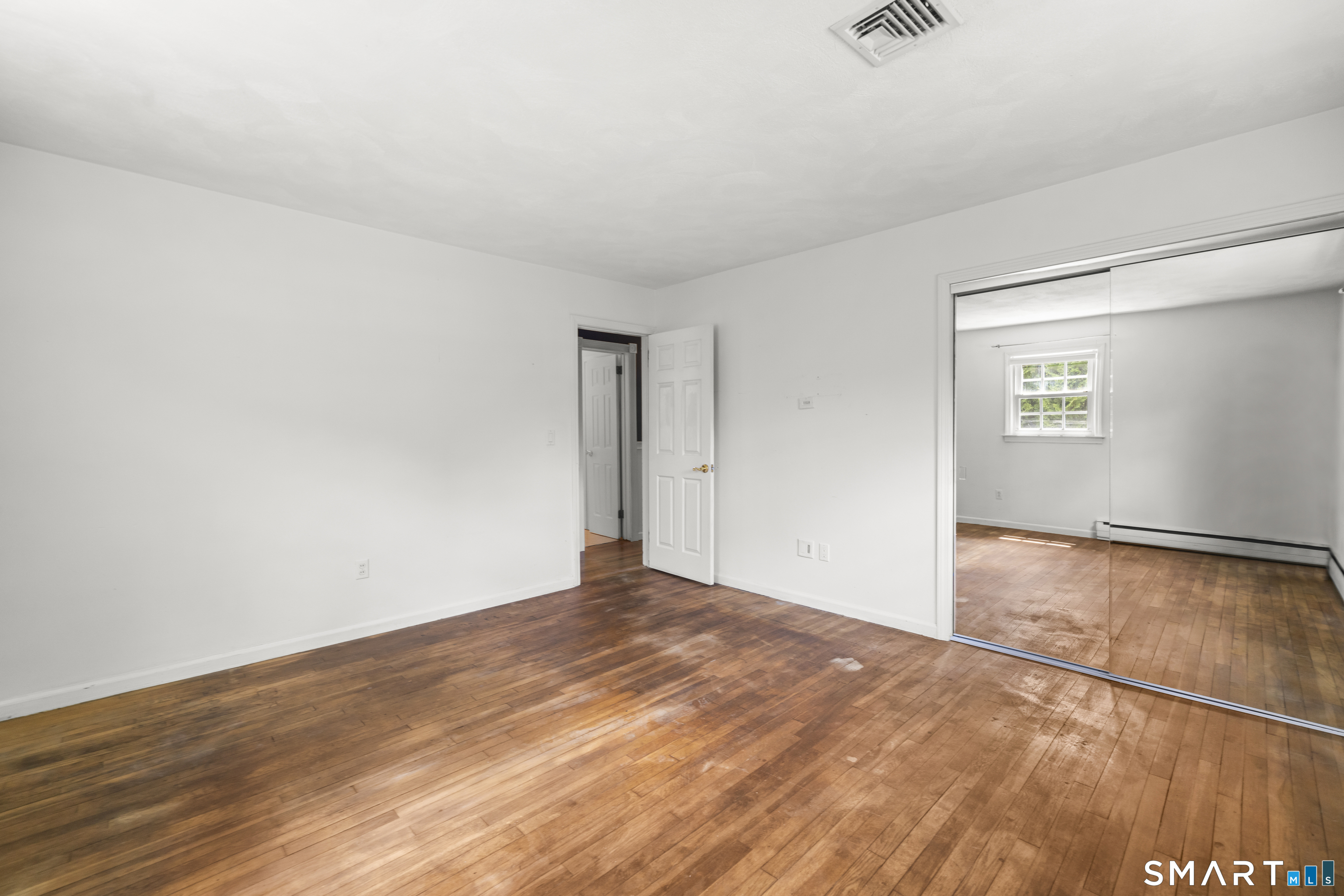 846 Vauxhall Street Extension Waterford CT 06375
