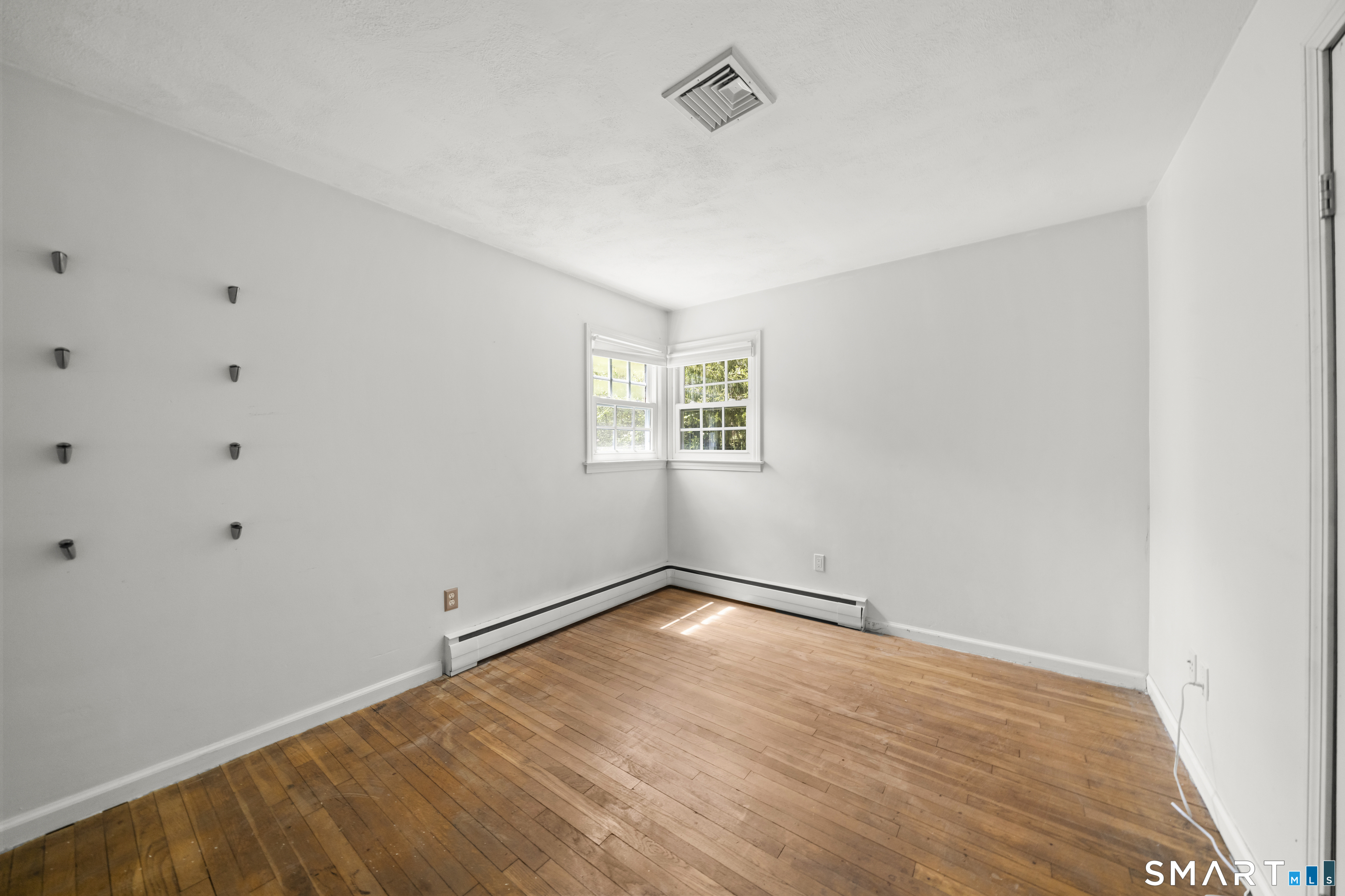 846 Vauxhall Street Extension Waterford CT 06375